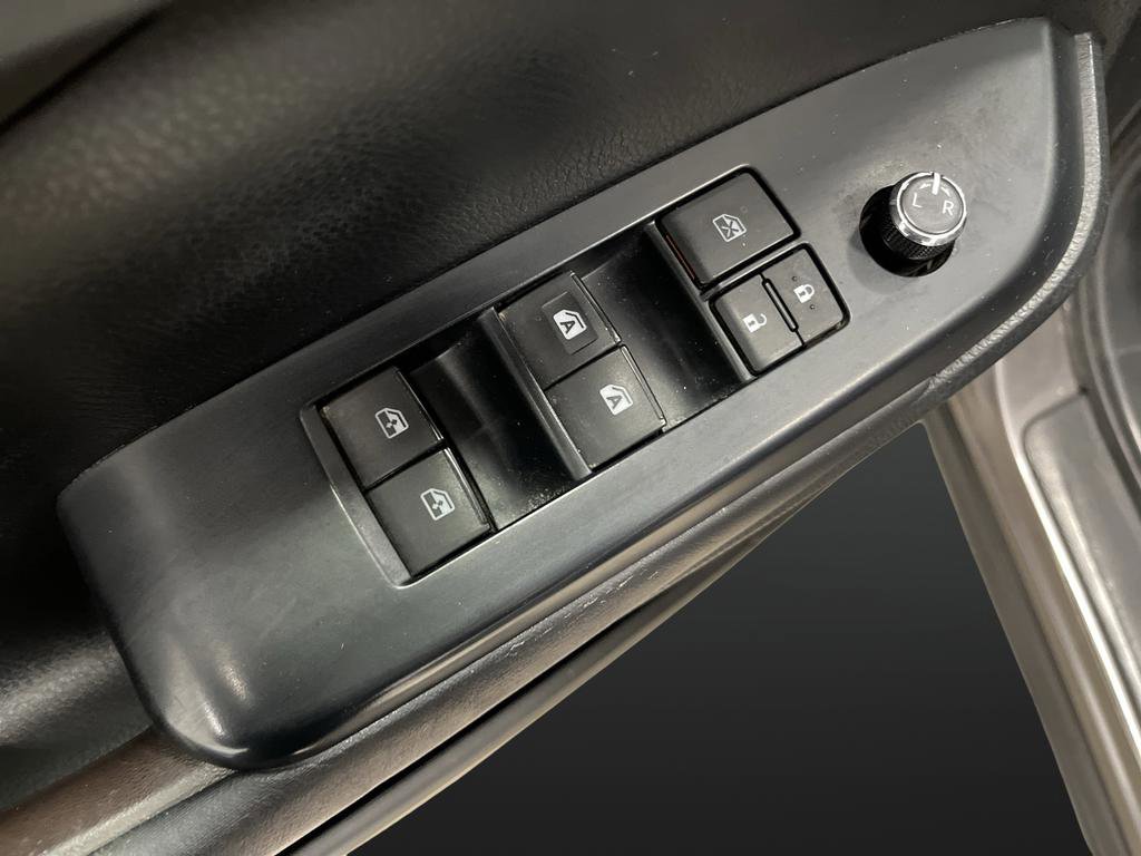 Used 2017 Toyota Highlander XLE AWD/4WD image 27