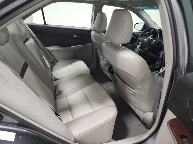 Used 2013 Toyota Camry XLE image 19