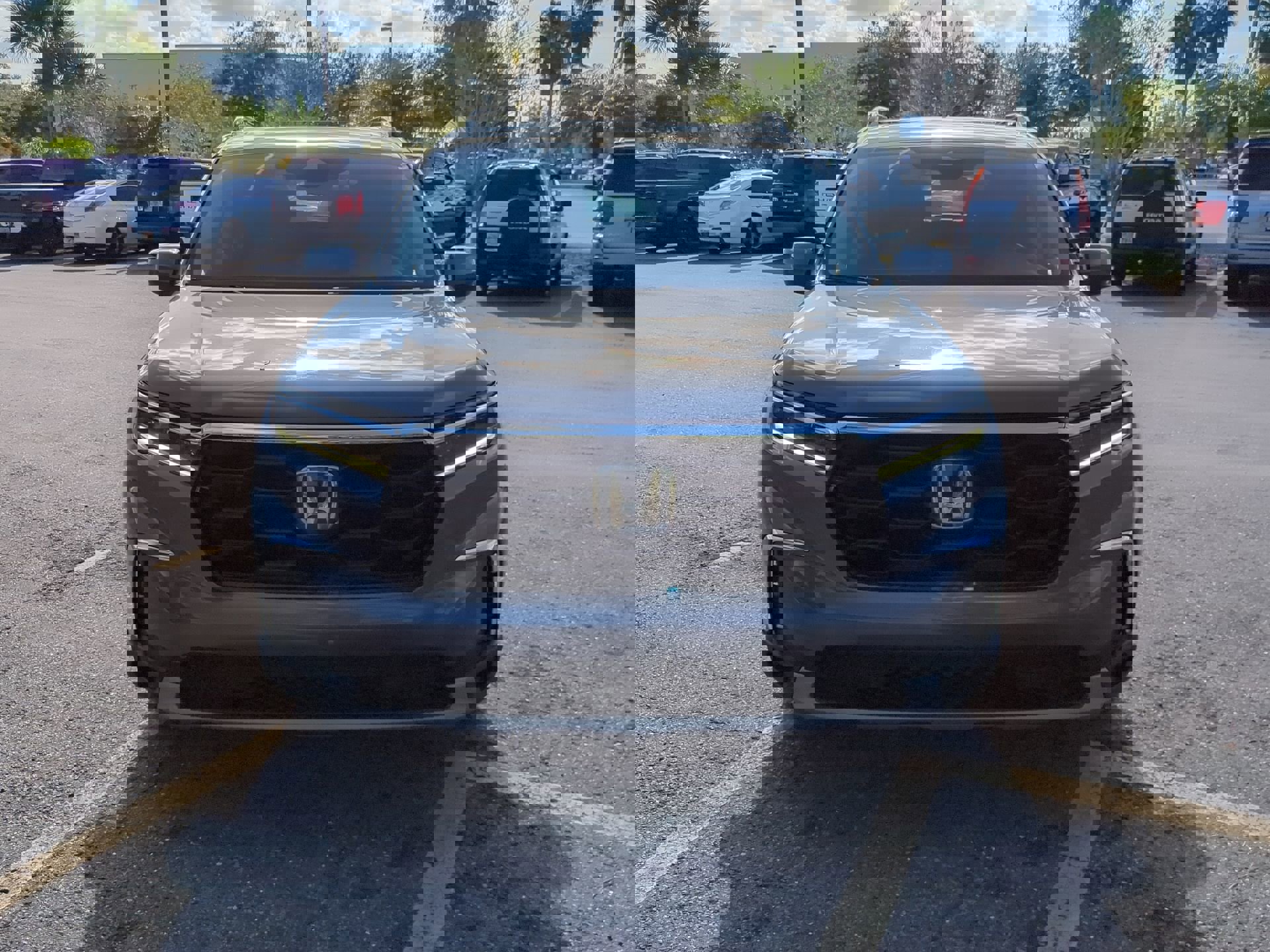 Used 2024 Honda Pilot Touring image 4