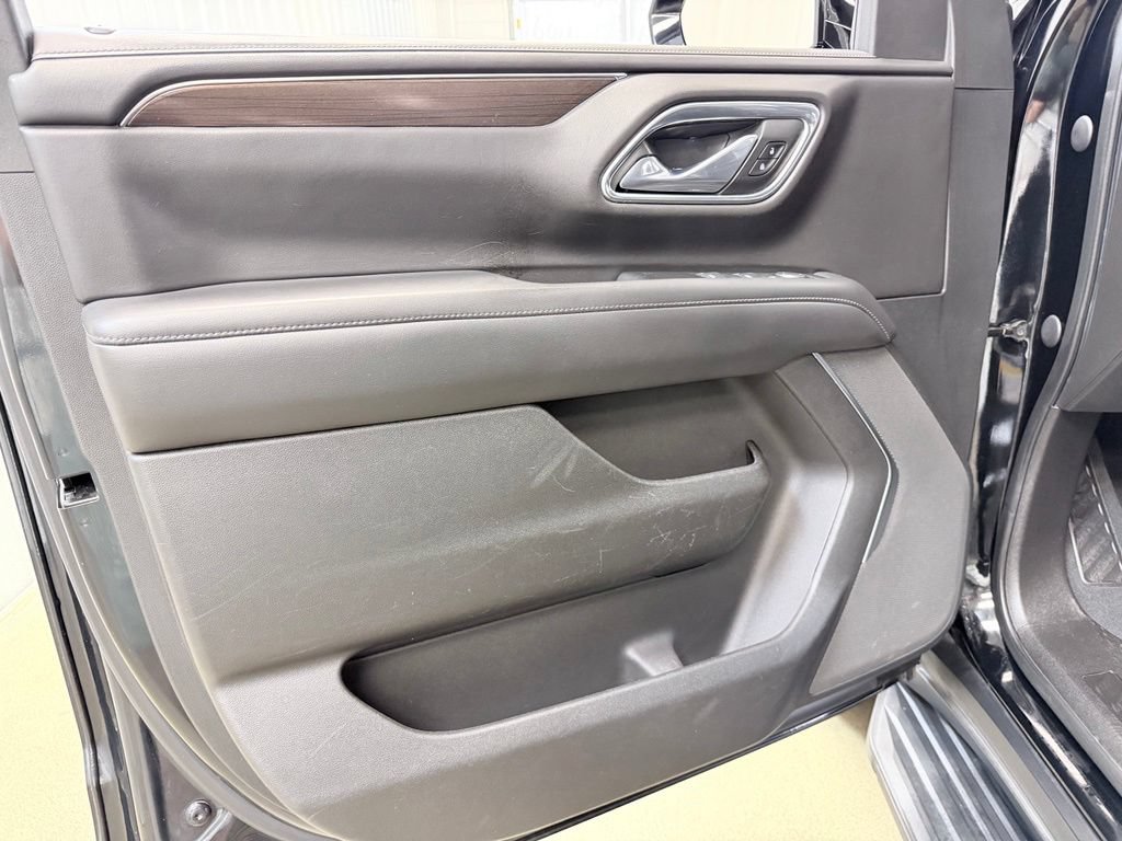 Used 2021 GMC Yukon SLE AWD/4WD image 8