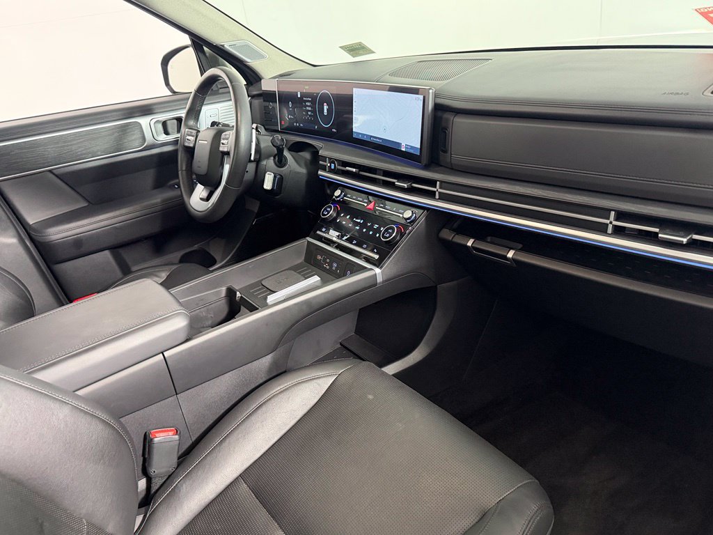 Used 2024 Hyundai Santa Fe Limited FWD image 16