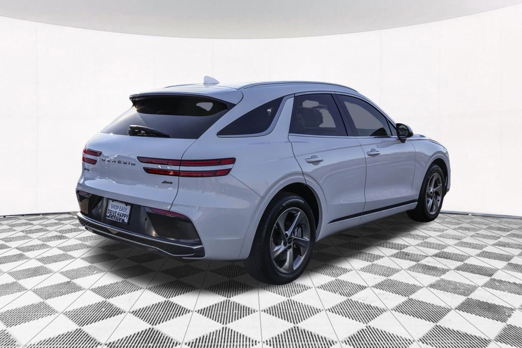 Used 2026 Genesis GV70 2.5T Select image 11