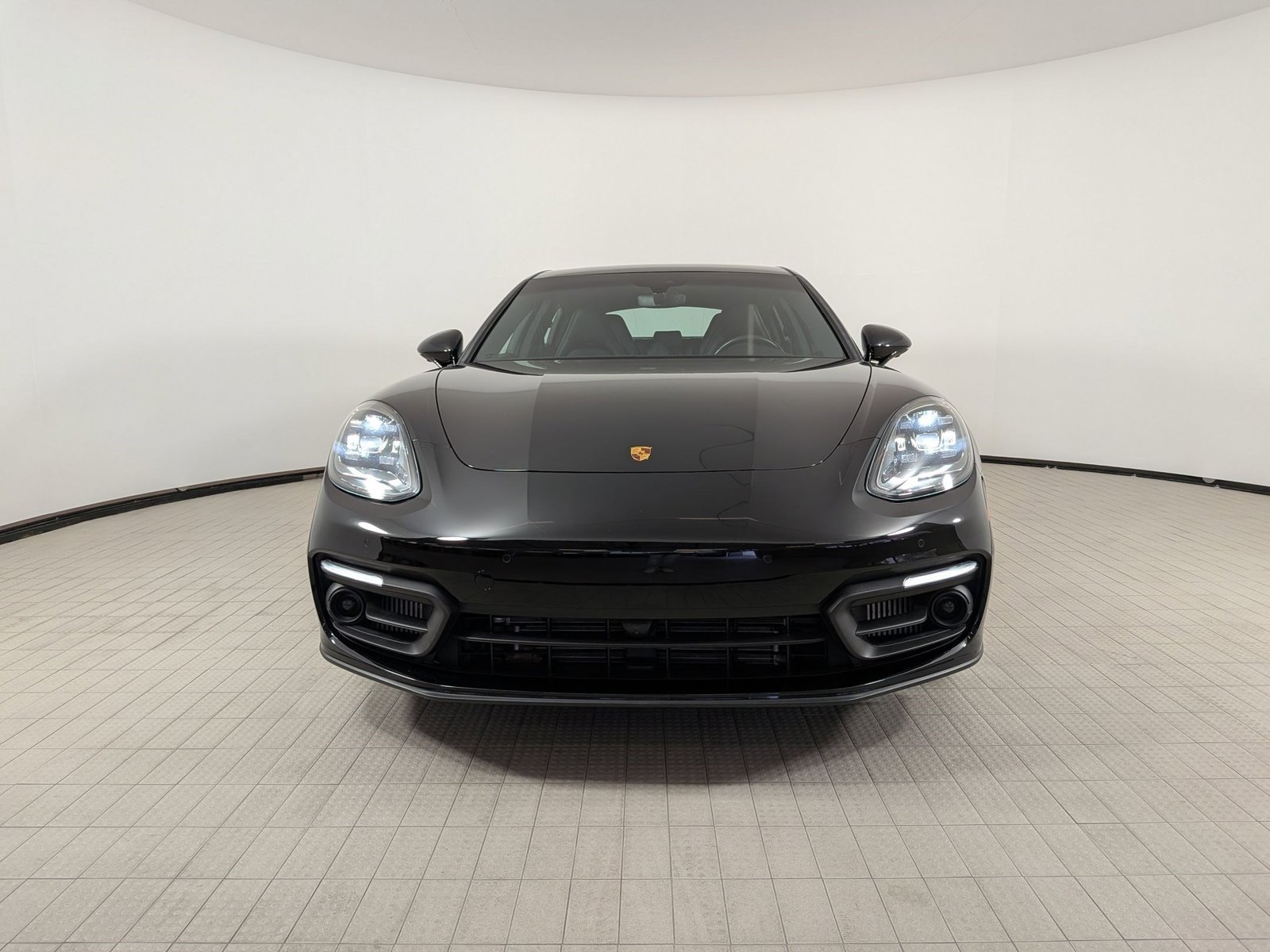 Certified 2023 Porsche Panamera Platinum Edition RWD image 6