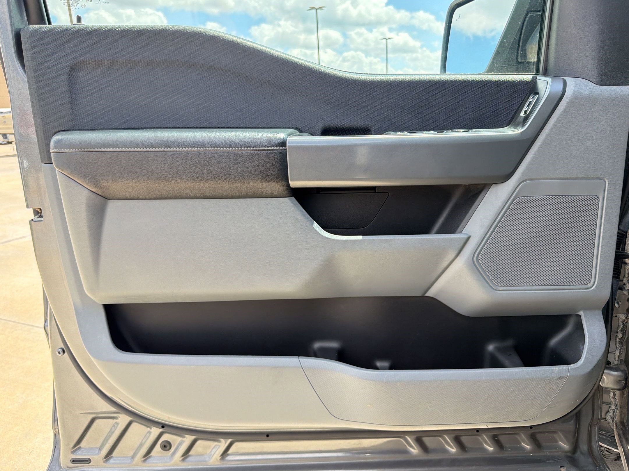 Used 2021 Ford F150 XLT AWD/4WD image 21