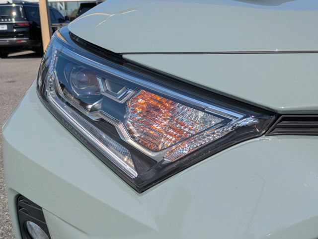 Used 2021 Toyota RAV4 XLE Premium AWD/4WD image 10
