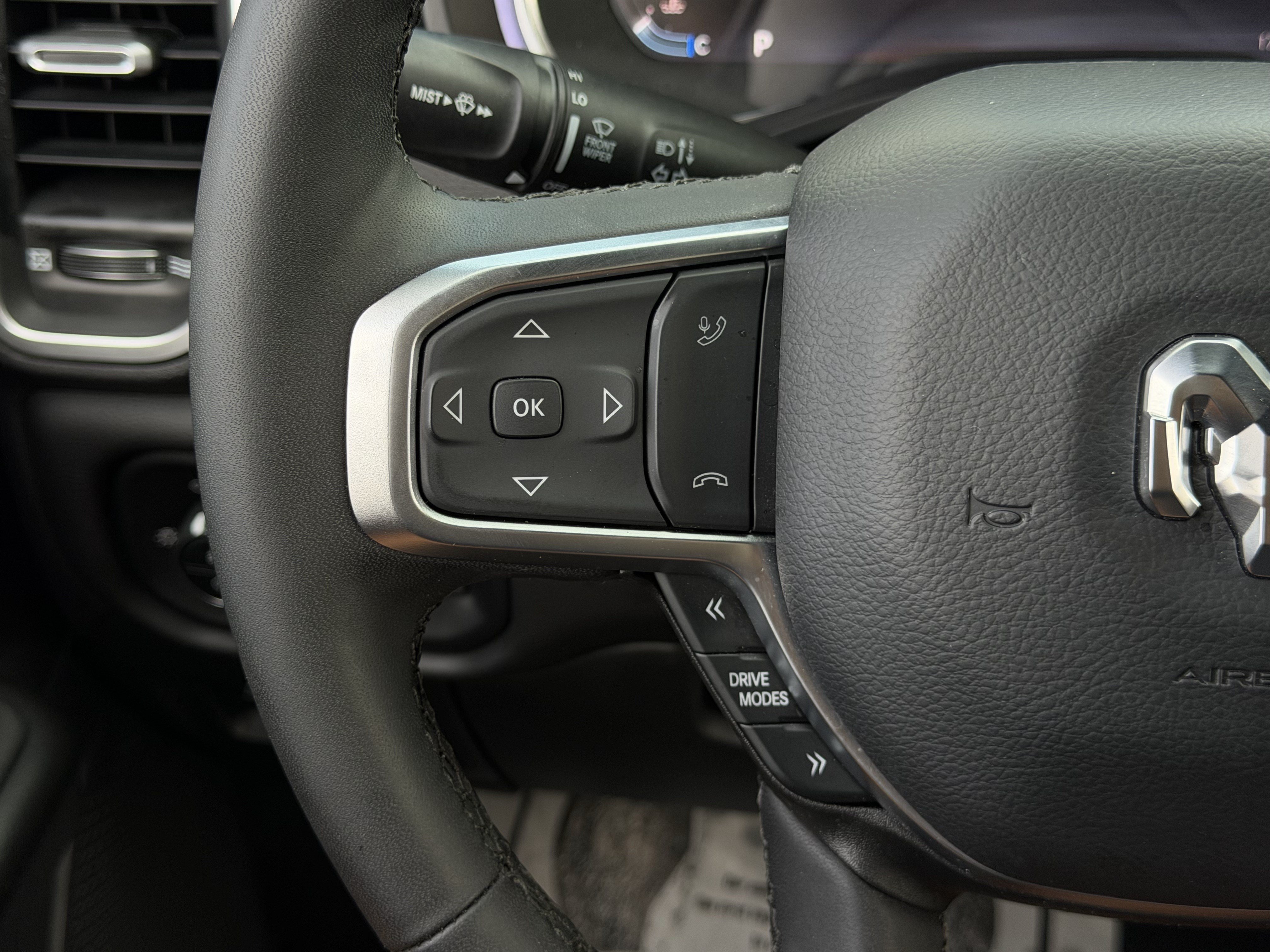 Used 2025 RAM 1500 Big Horn AWD/4WD image 18
