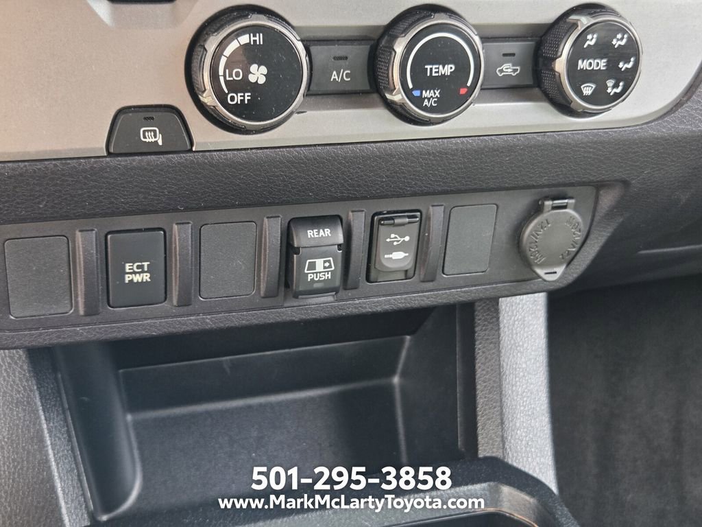 Used 2018 Toyota Tacoma SR5 RWD image 20