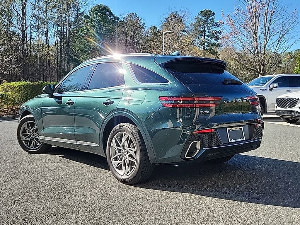 Used 2023 Genesis GV70 2.5T Select w/ Select Package image 3