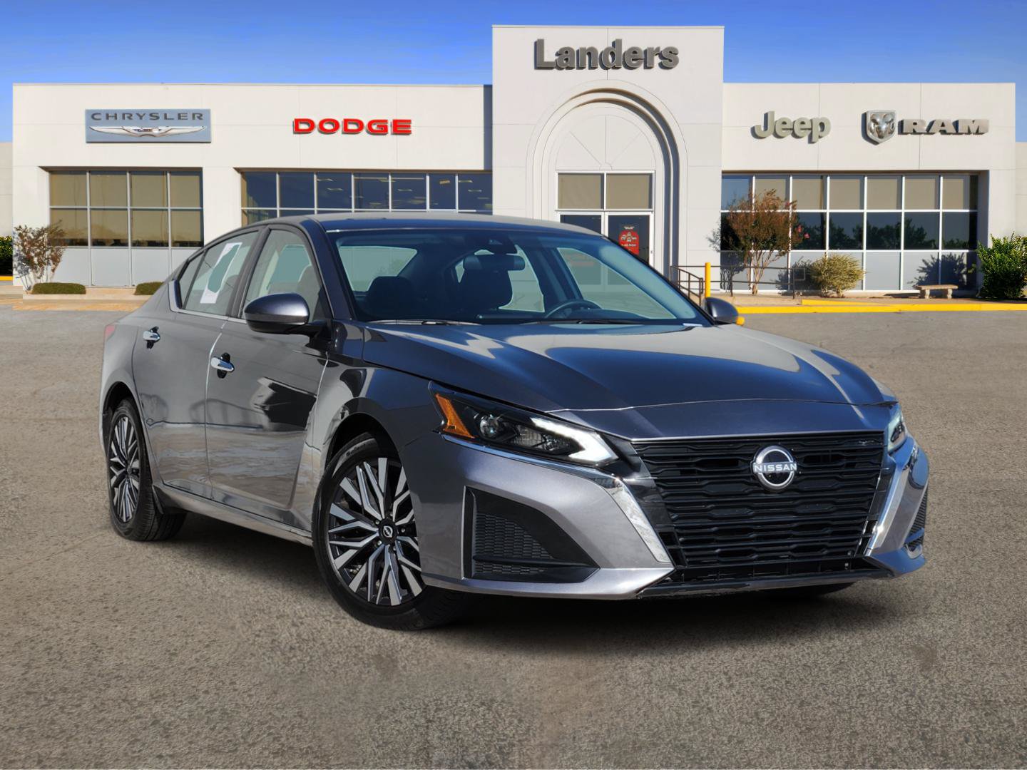Used 2023 Nissan Altima 2.5 SV FWD image 1