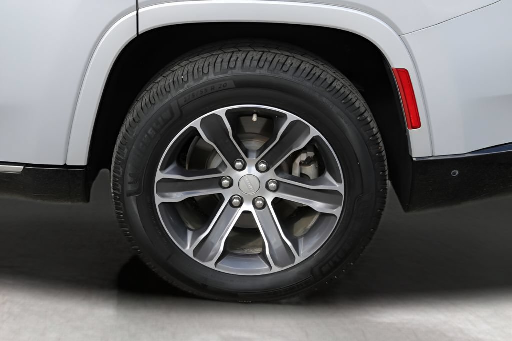 Used 2022 Jeep Grand Wagoneer Series I AWD/4WD image 9