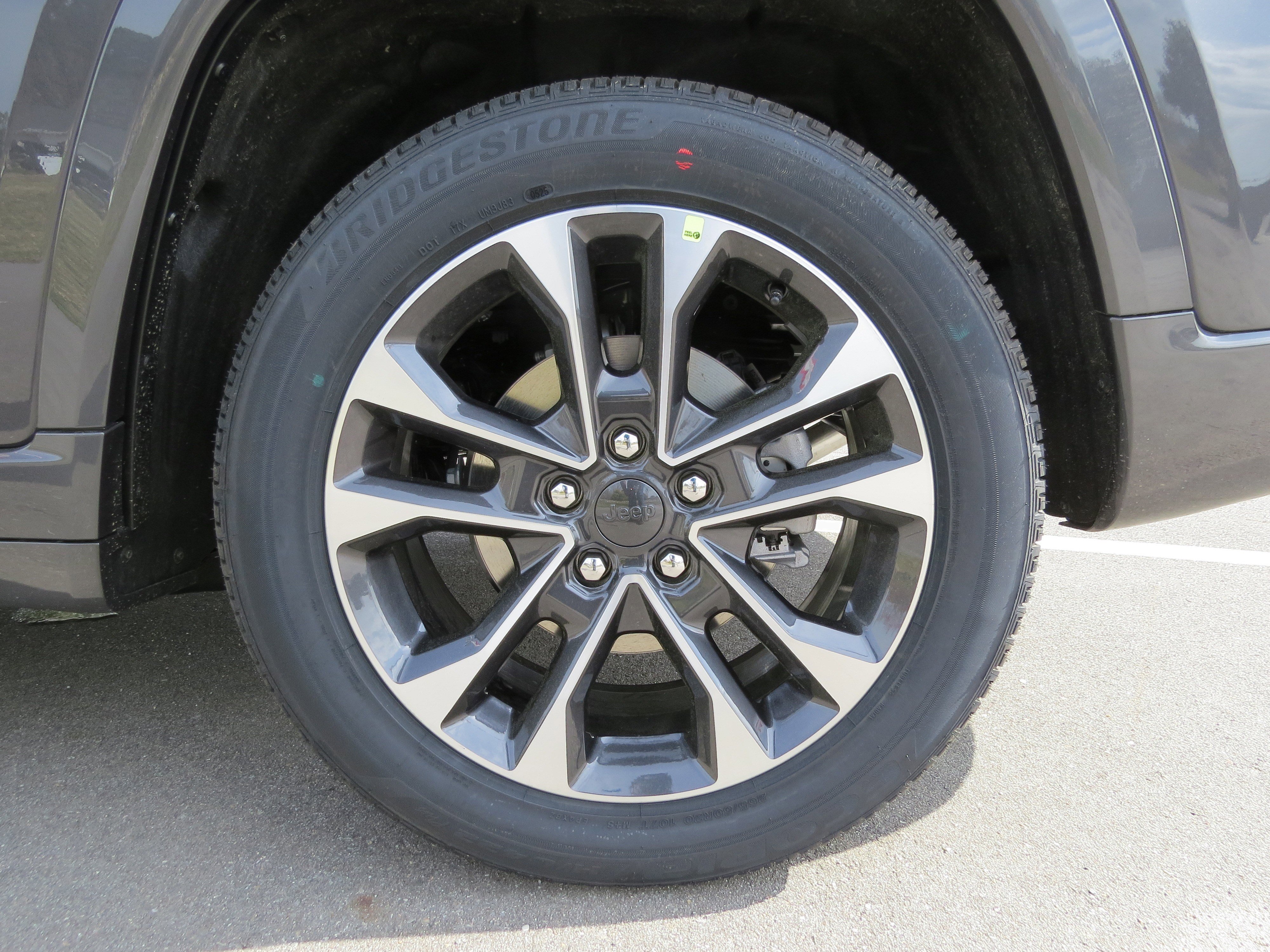 New 2025 Jeep Grand Cherokee Overland w/ Trailer Tow Package image 12