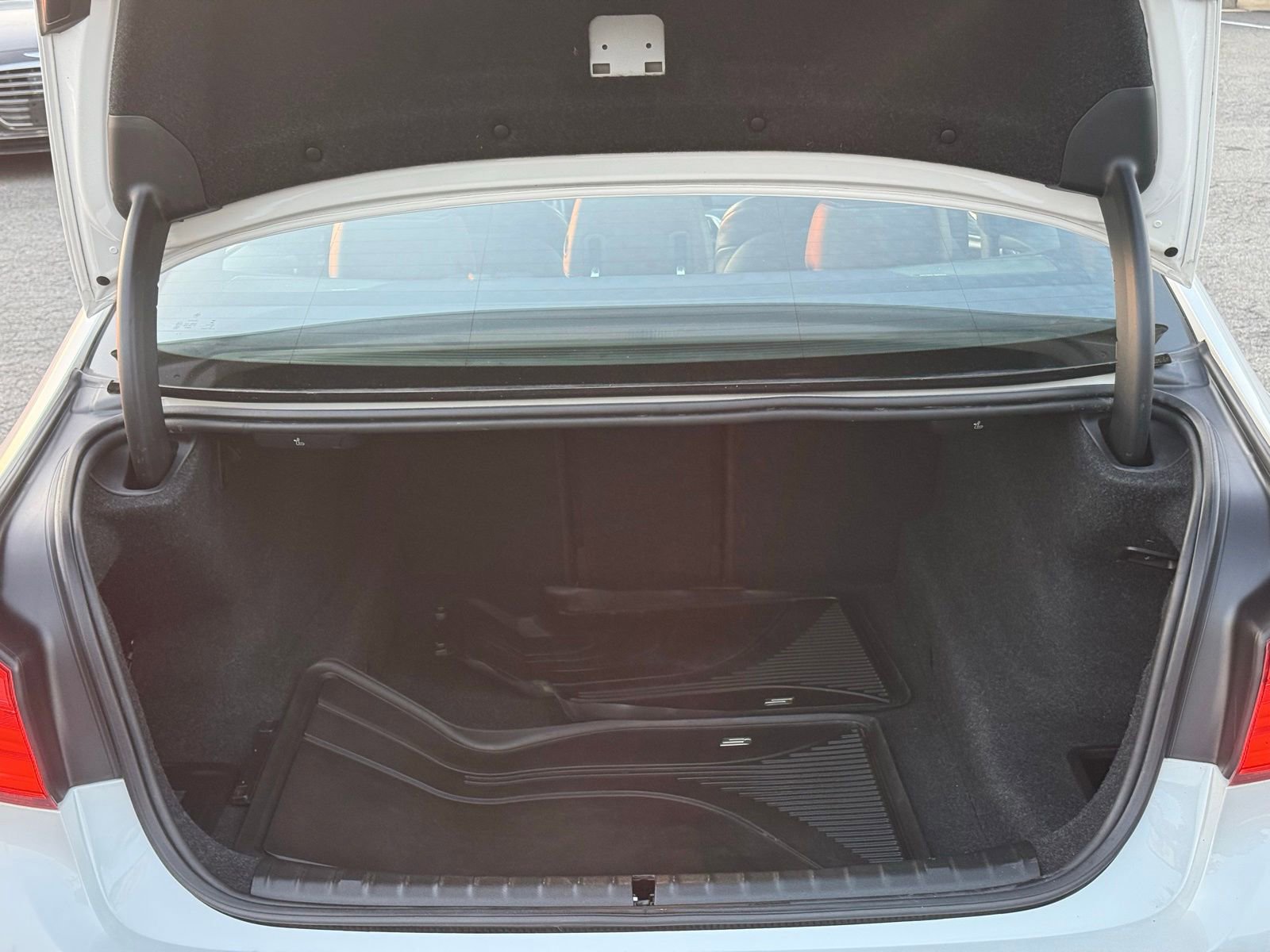 Used 2019 BMW 540i w/ Convenience Package RWD image 12