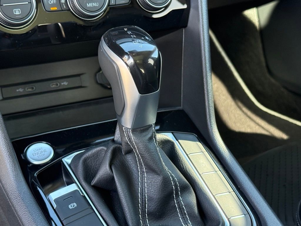 Used 2023 Volkswagen Taos SEL image 20