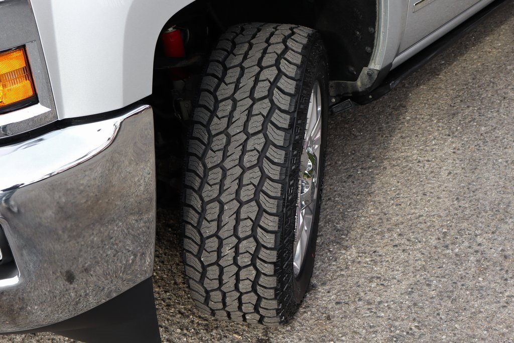 Used 2019 Chevrolet Silverado 2500 LTZ w/ Duramax Plus Package image 47