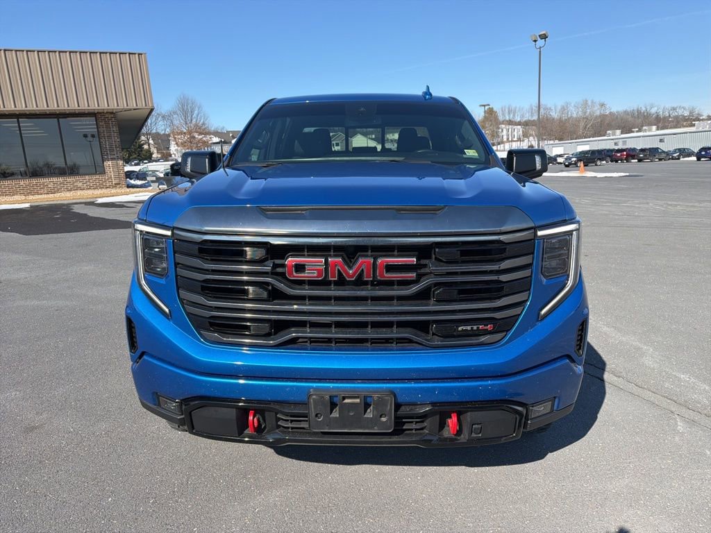 Used 2022 GMC Sierra 1500 AT4 w/ AT4 Preferred Package image 8