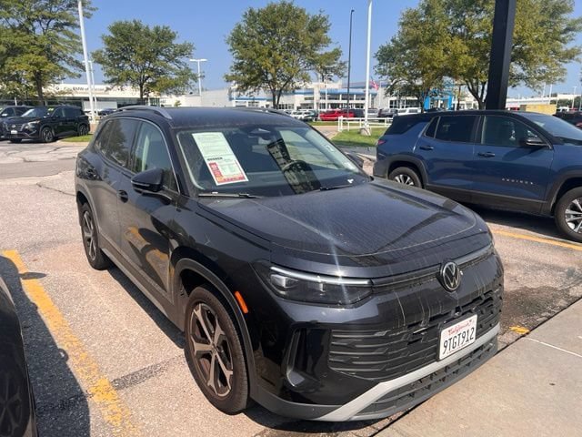Used 2026 Volkswagen Tiguan SE