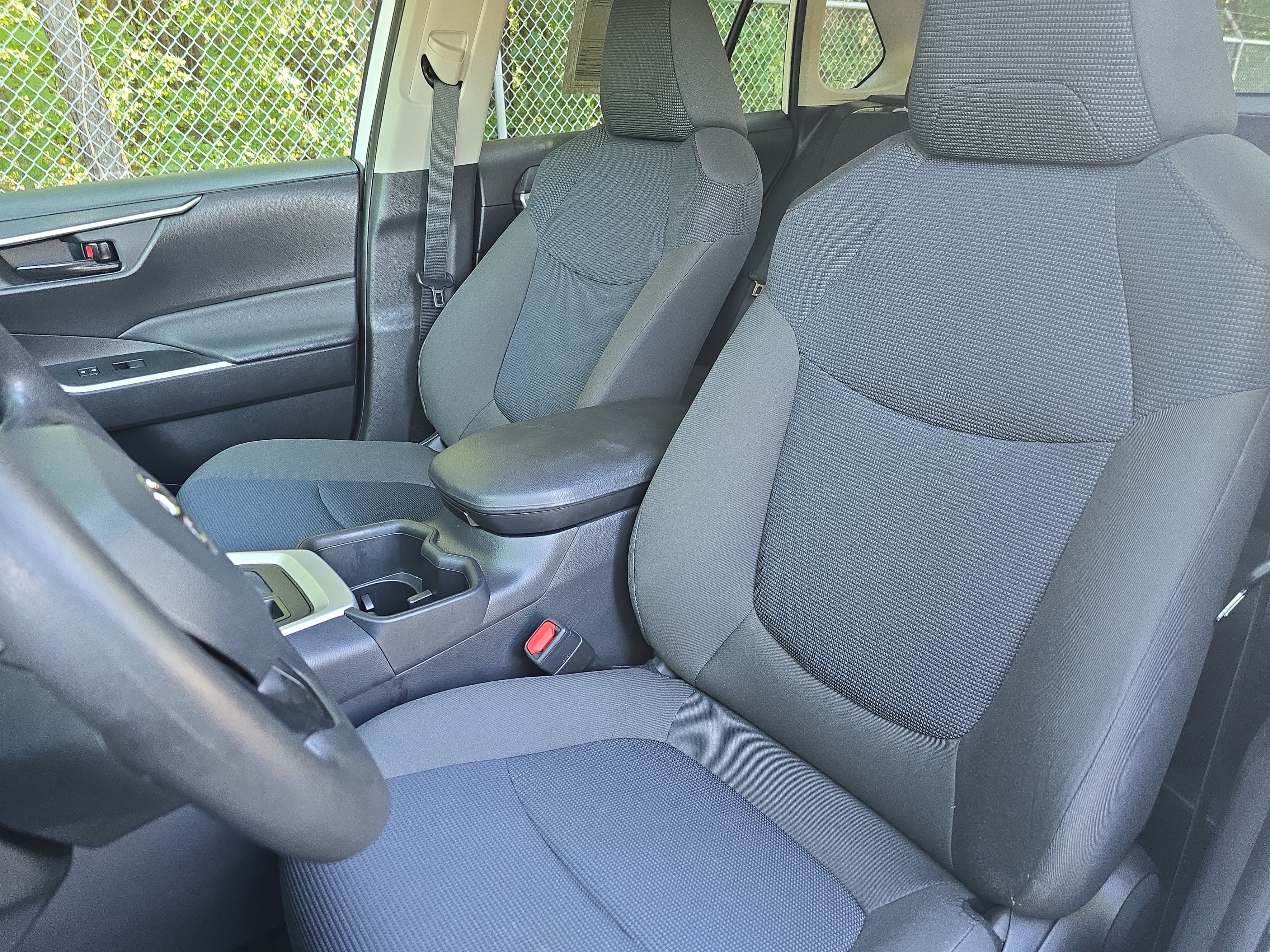 Certified 2023 Toyota RAV4 LE FWD image 15