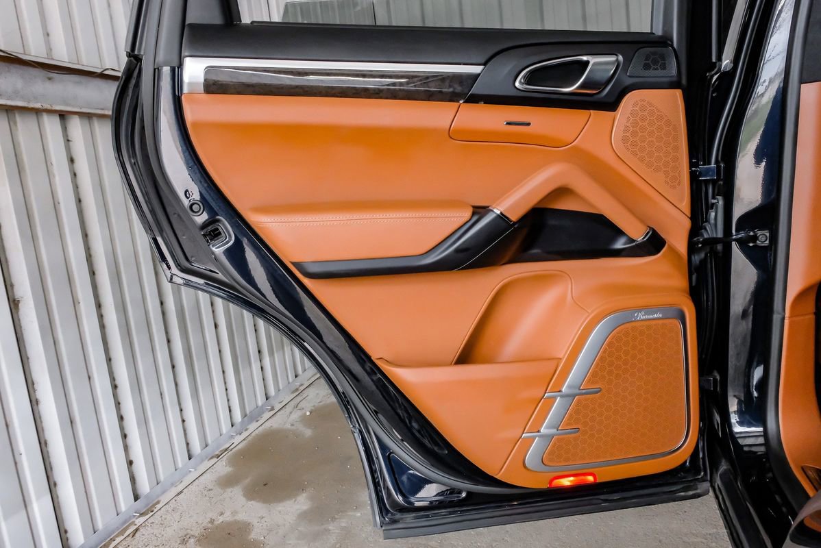 Used 2018 Porsche Cayenne Turbo image 48