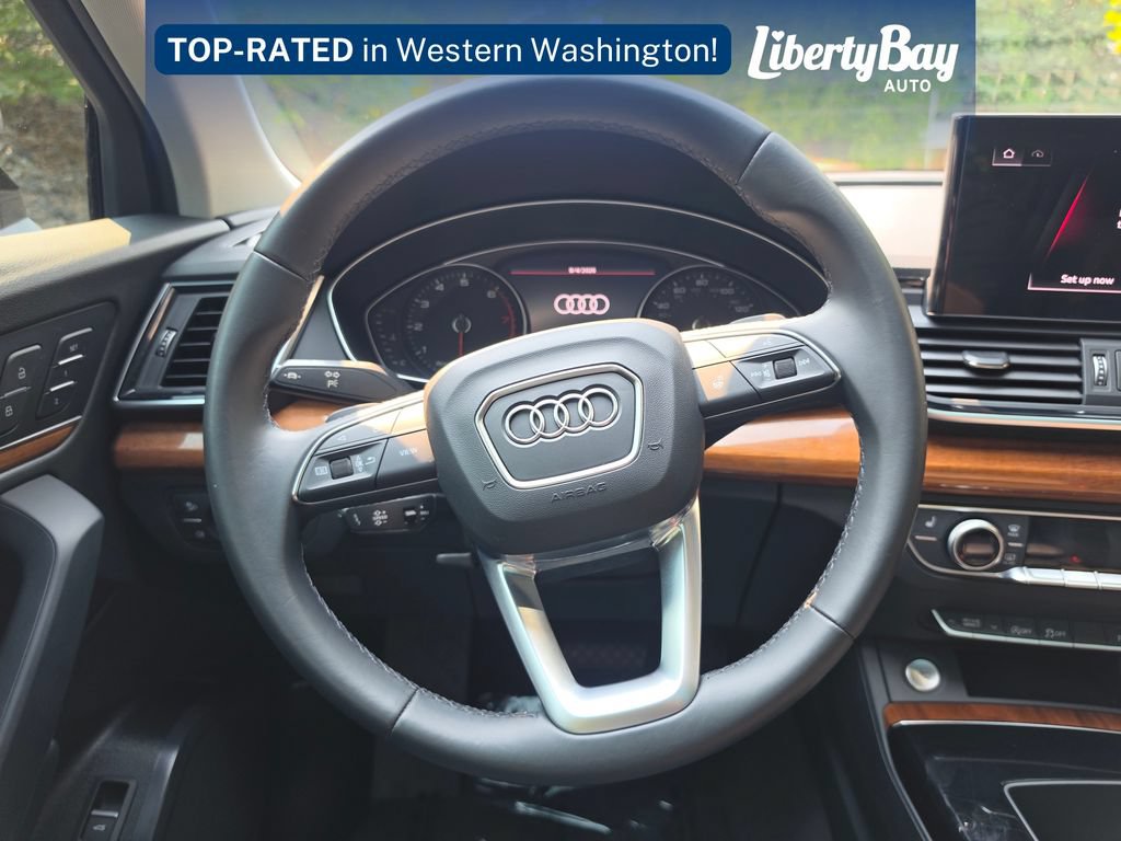 Used 2023 Audi Q5 2.0T Premium w/ Convenience Package AWD/4WD image 14