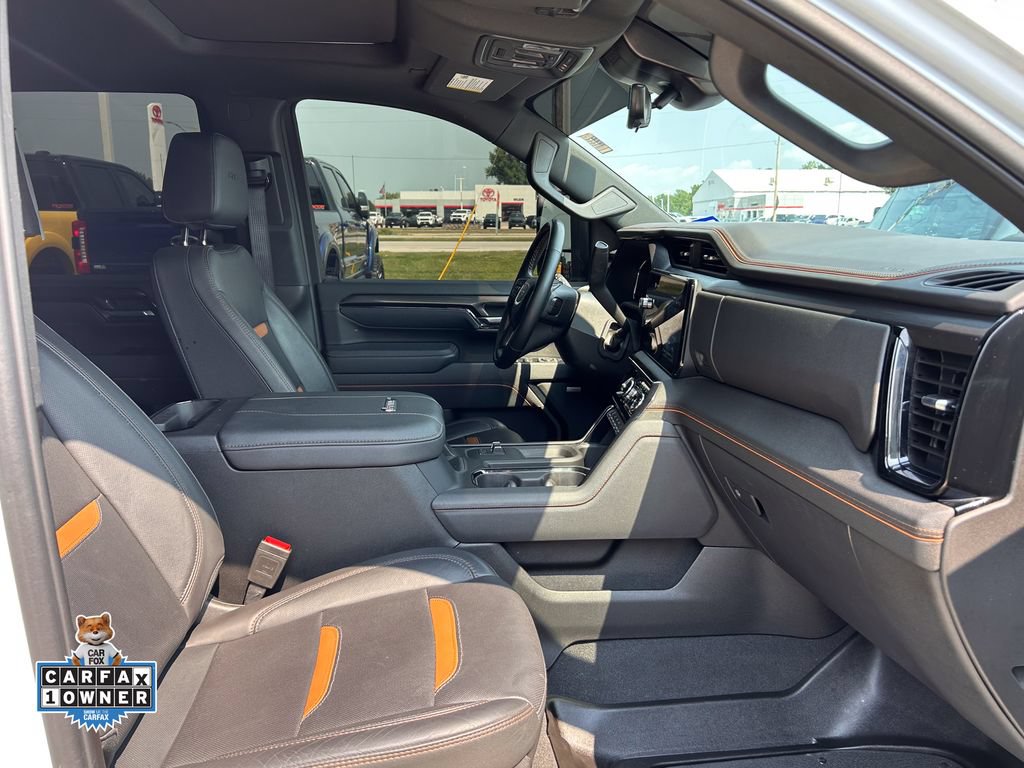 Used 2025 GMC Sierra 2500 AT4 w/ AT4 Premium Plus Package AWD/4WD image 23
