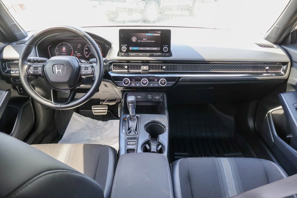 Used 2024 Honda Civic Sport image 6