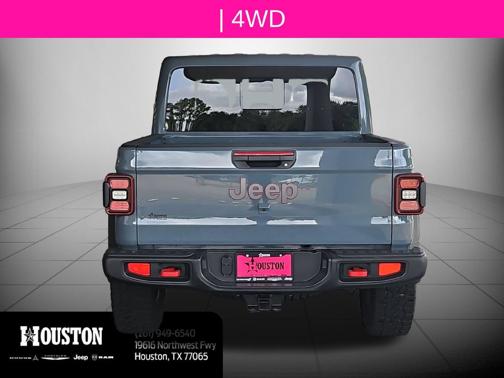 Used 2025 Jeep Gladiator Rubicon w/ Convenience Group AWD/4WD image 5