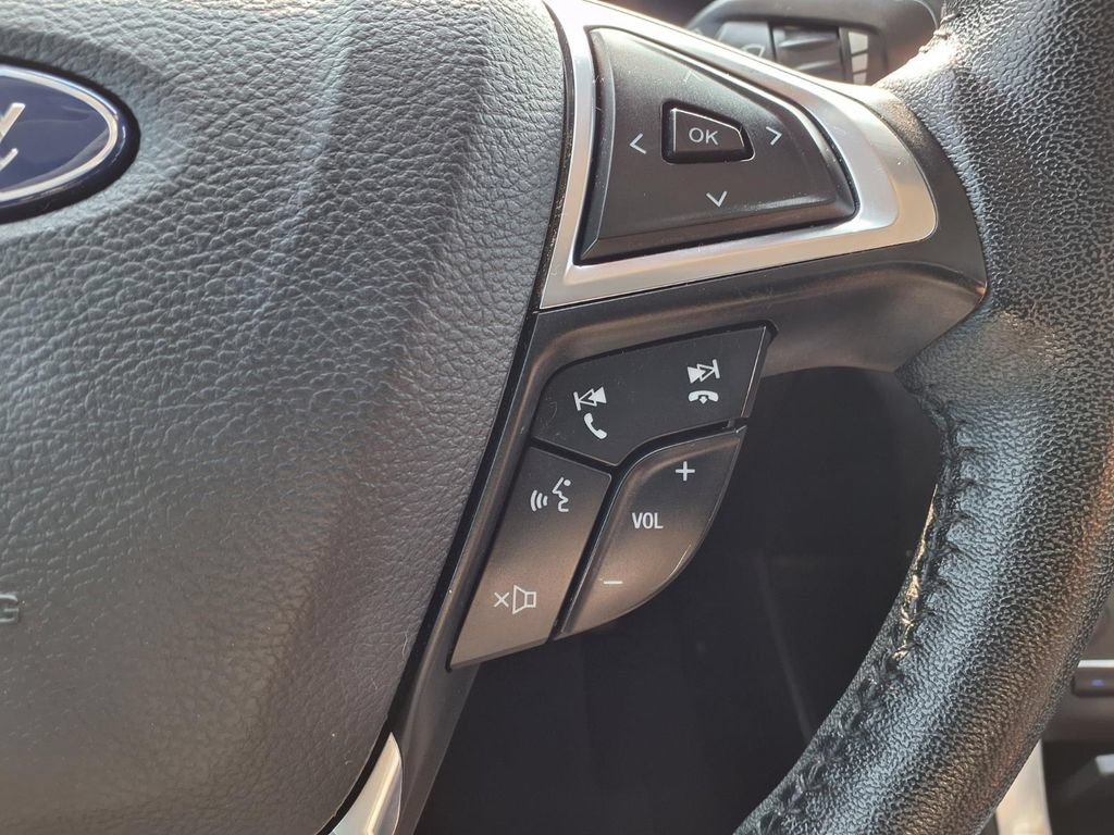 Used 2019 Ford Edge Titanium FWD image 21