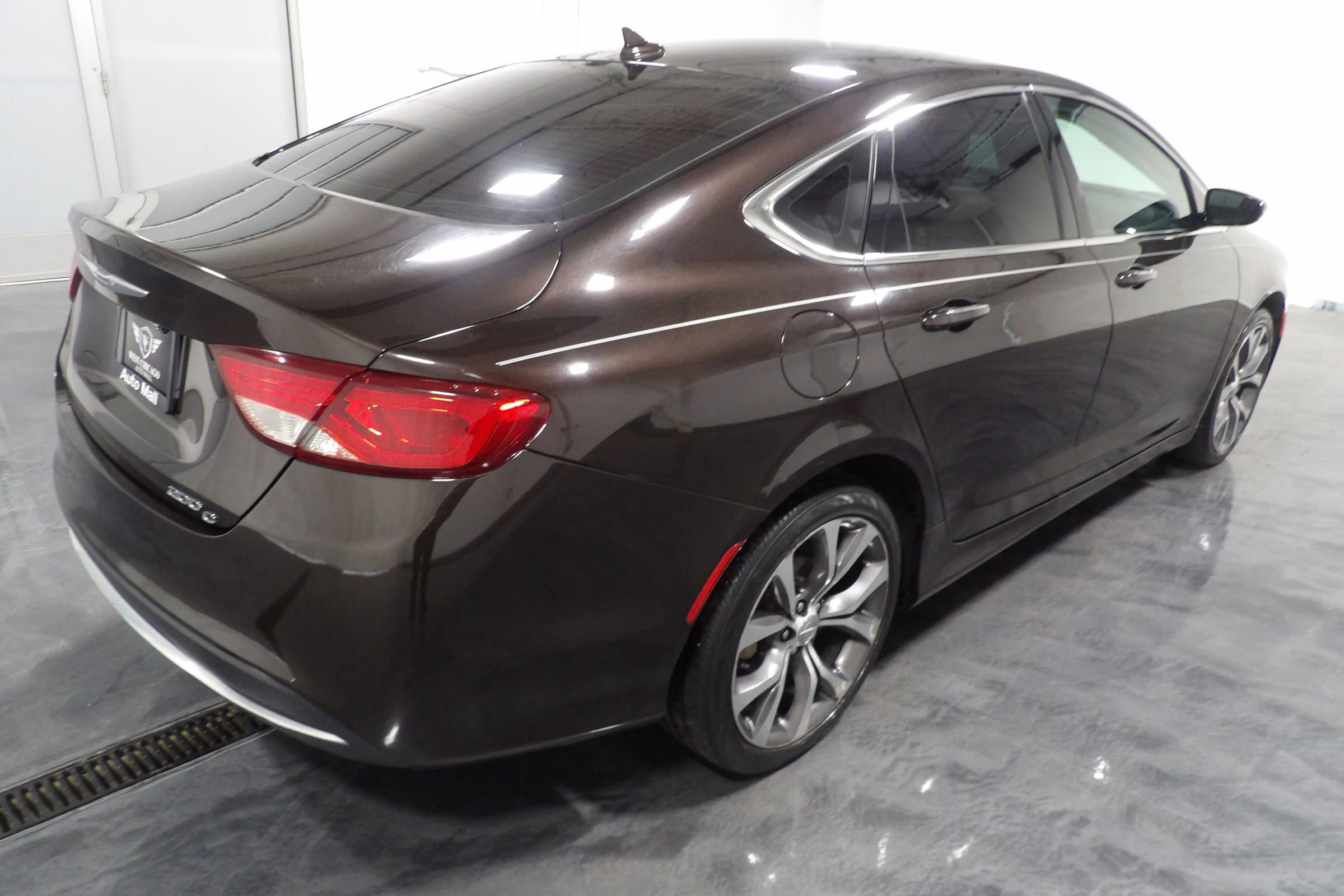 Used 2015 Chrysler 200 C w/ Navigation & Sound Group I image 4