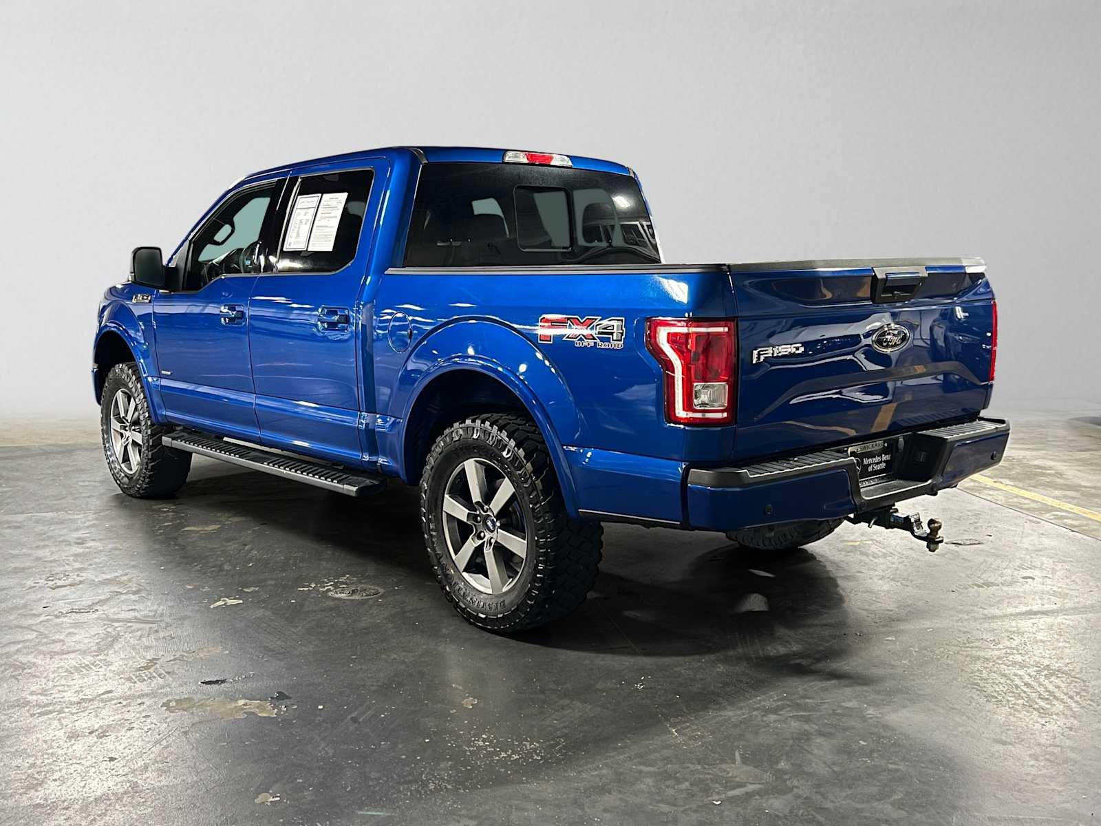 Used 2017 Ford F150 XLT w/ Equipment Group 302A Luxury AWD/4WD image 5