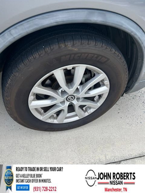 Used 2018 Nissan Rogue SV FWD image 19