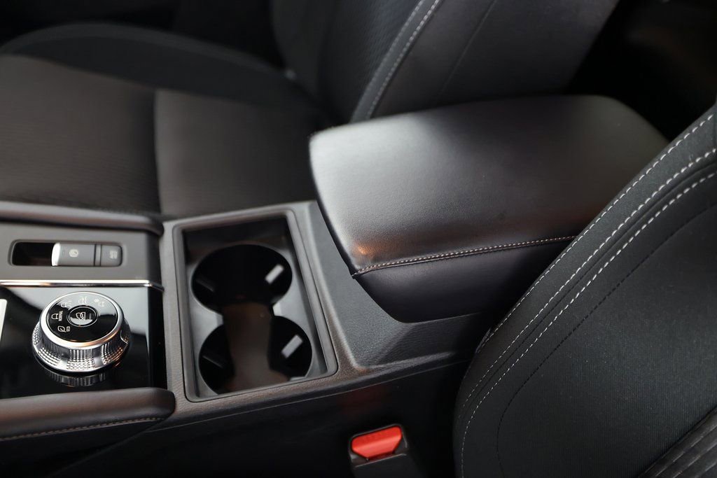 Used 2024 Mitsubishi Outlander ES image 32