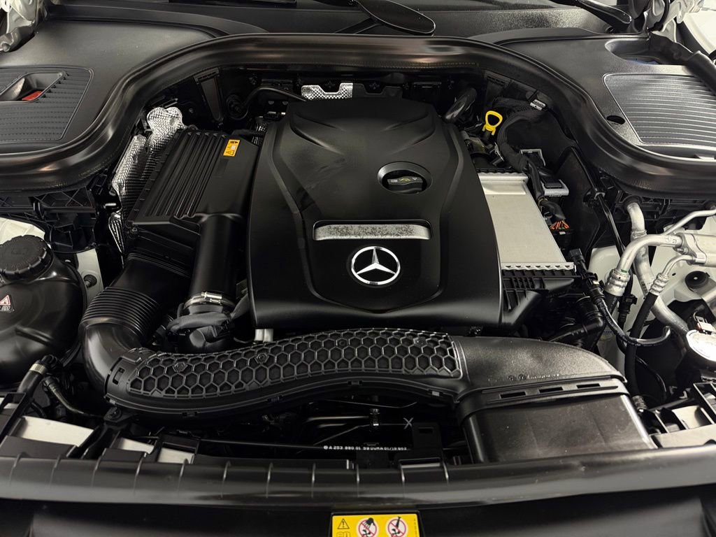 Used 2019 Mercedes-Benz GLC 300 4MATIC image 33