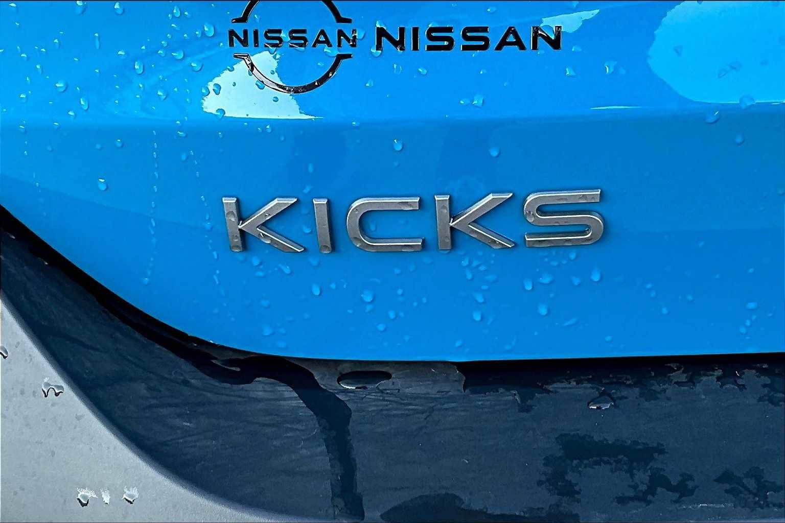 New 2025 Nissan Kicks SR w/ Illumination Package image 15