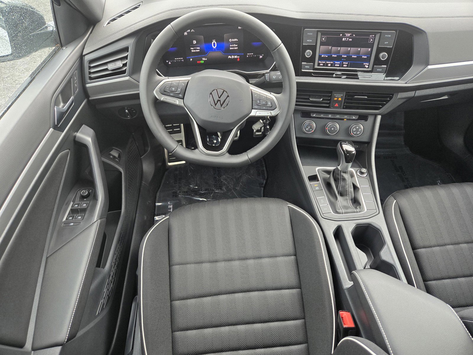 Used 2024 Volkswagen Jetta Sport image 11
