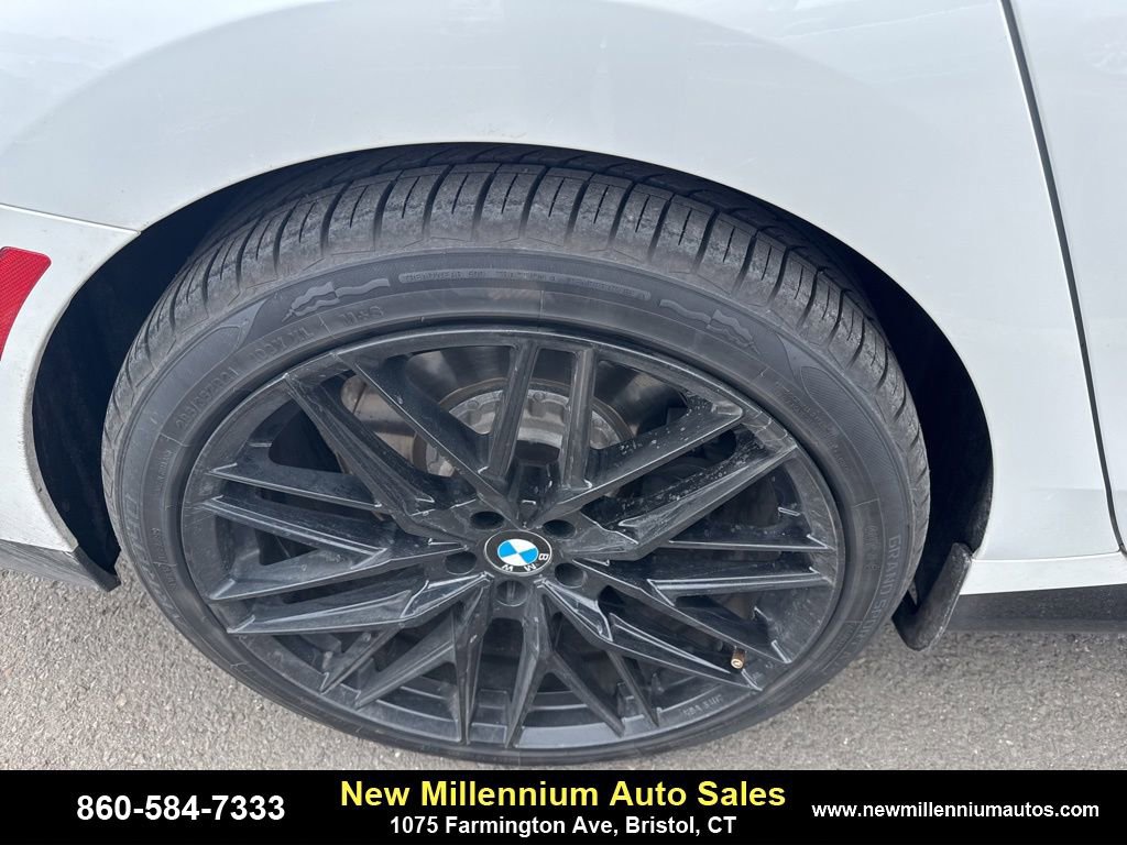 Used 2023 BMW i7 xDrive60 image 9