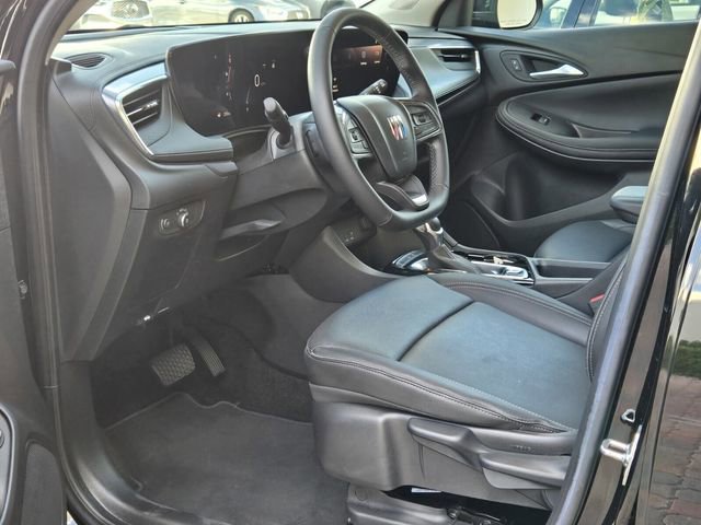 Used 2024 Buick Encore GX Sport Touring w/ Advanced Technology Package FWD image 12