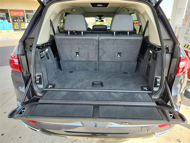 Used 2021 BMW X7 xDrive40i w/ Premium Package image 14