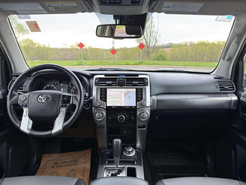 Used 2020 Toyota 4Runner SR5 Premium AWD/4WD image 20