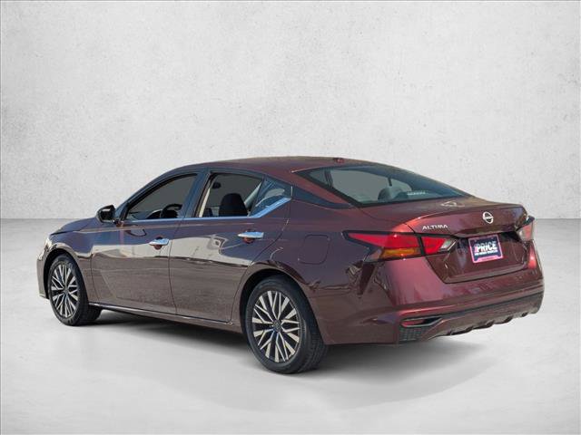 Used 2024 Nissan Altima 2.5 SV image 8