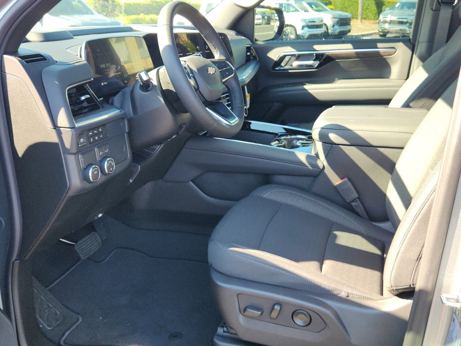 New 2026 Chevrolet Tahoe LS image 6