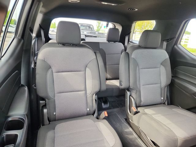 Used 2023 Chevrolet Traverse LT FWD image 30