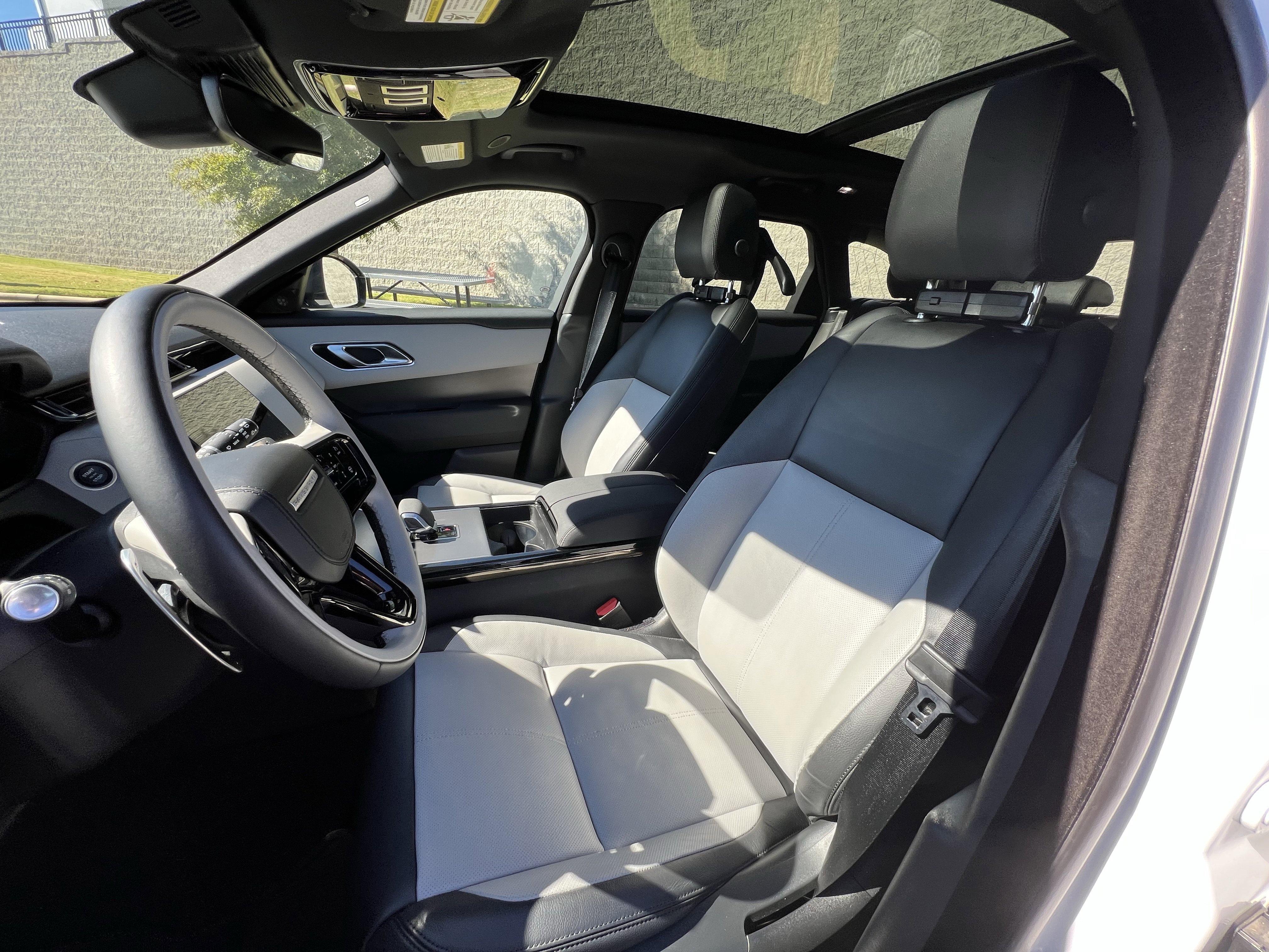 Used 2024 Land Rover Range Rover Velar Dynamic SE image 16