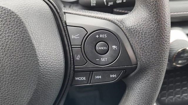 Certified 2025 Toyota RAV4 XLE AWD/4WD image 12