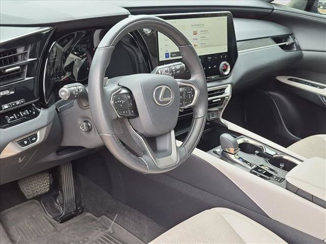 Used 2023 Lexus RX 350 Premium Plus w/ Cold Area Package FWD image 10