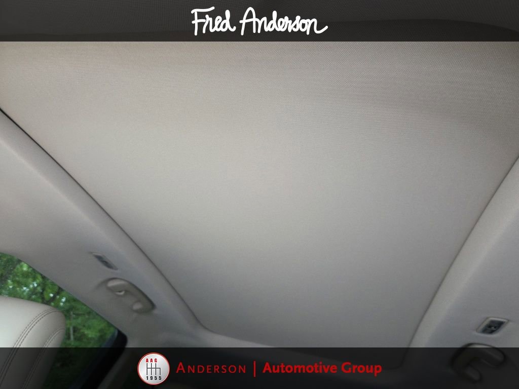 Used 2024 Lincoln Nautilus Reserve w/ Equipment Group 202A AWD/4WD image 7