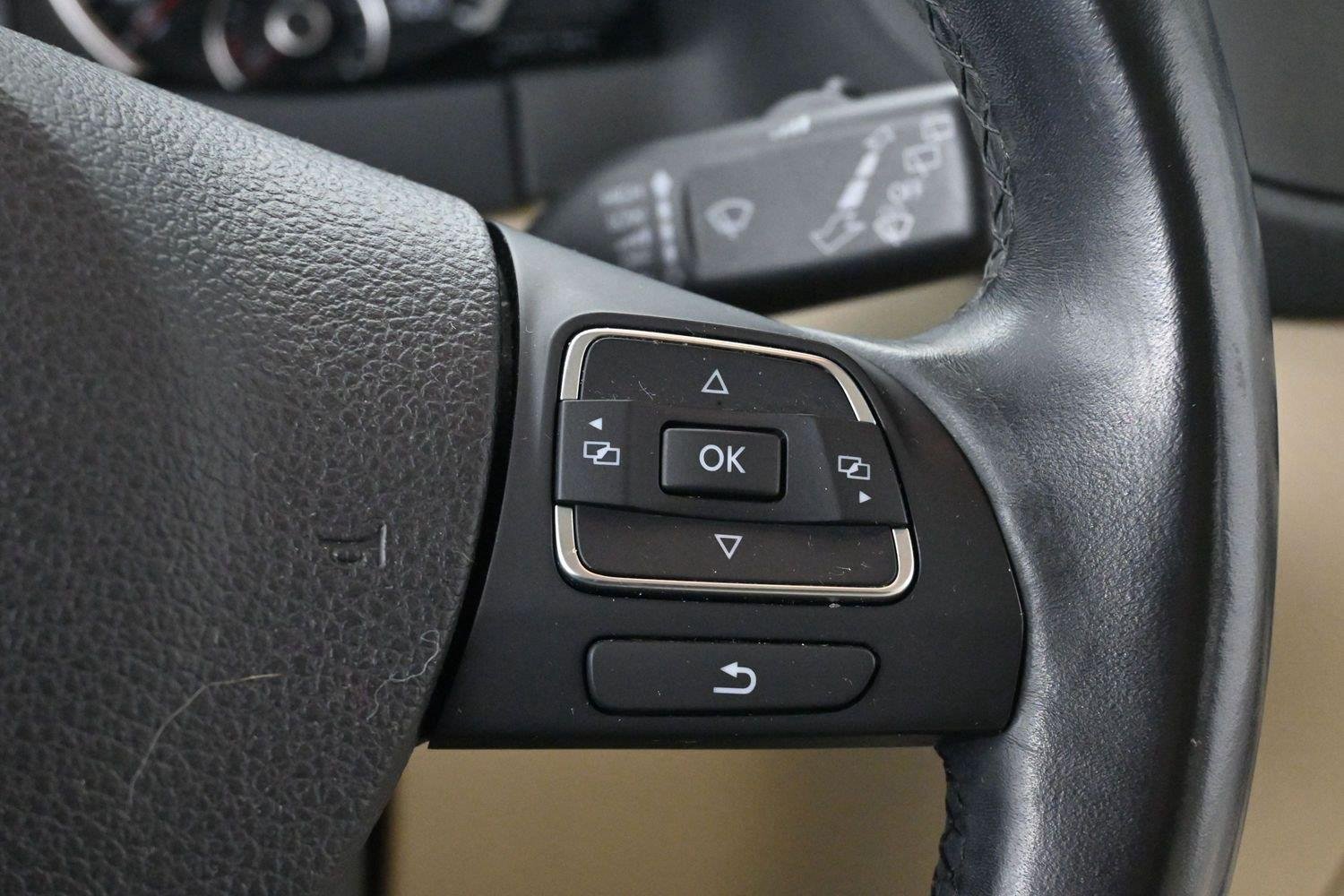 Used 2017 Volkswagen Tiguan Wolfsburg Edition AWD/4WD image 19