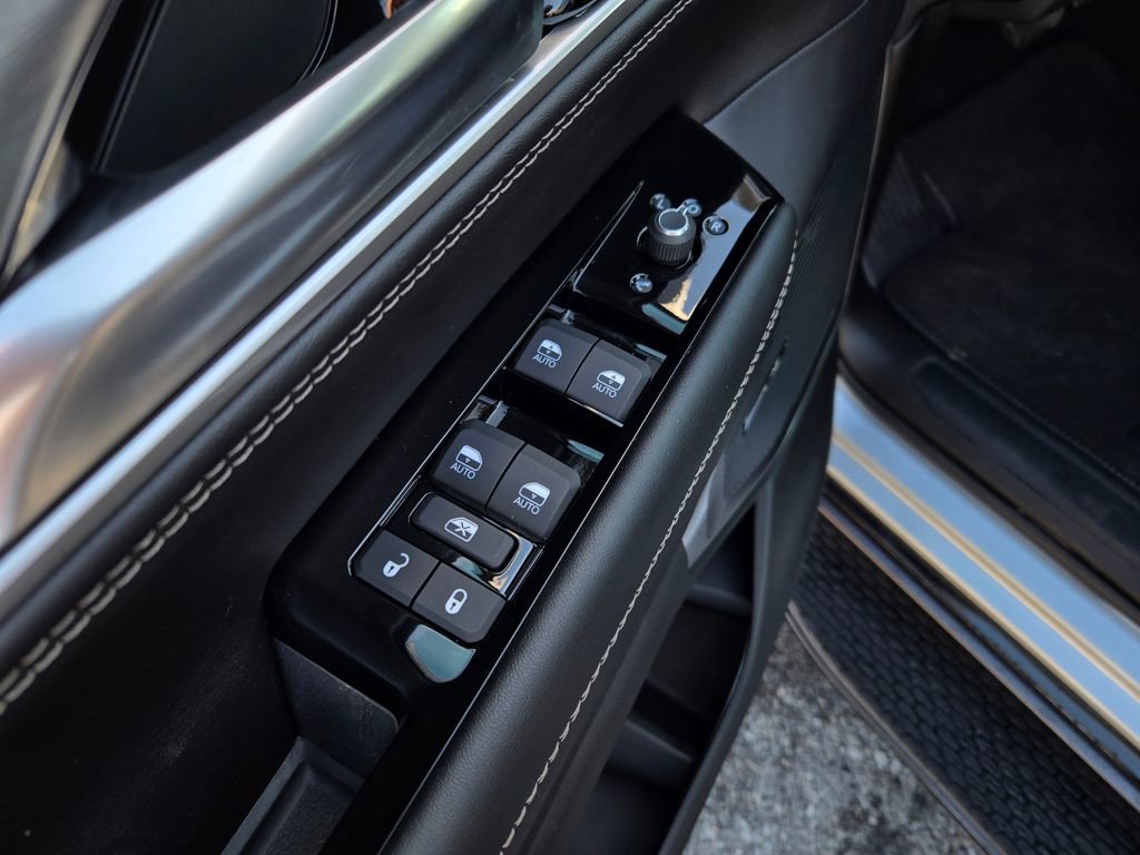 New 2026 Jeep Grand Wagoneer Limited AWD/4WD image 11