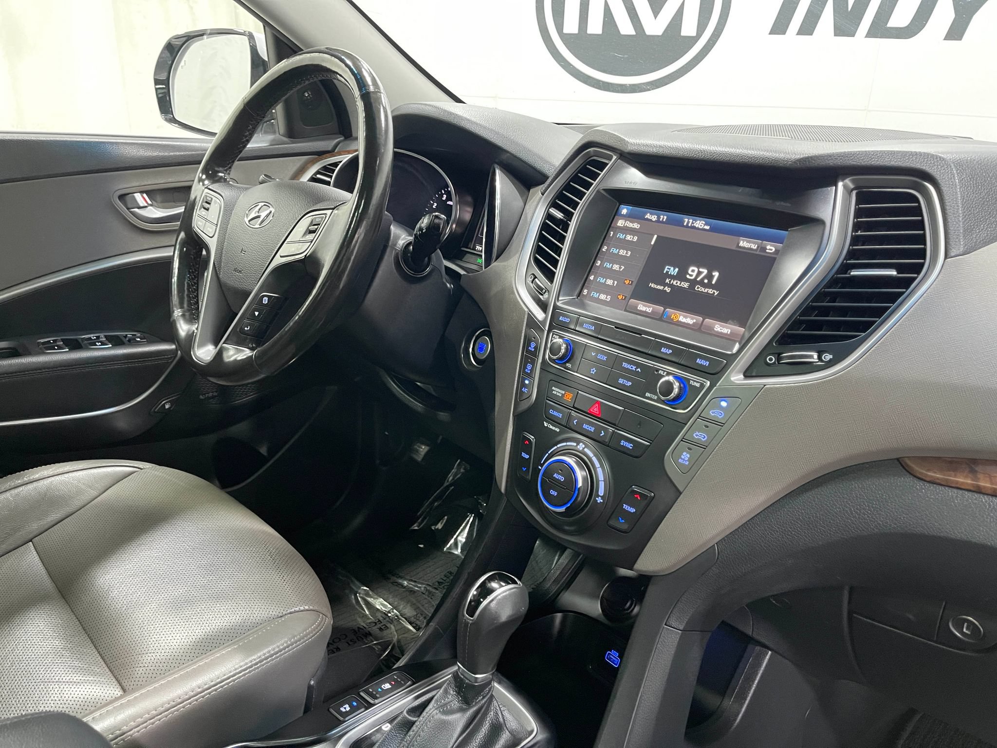 Used 2019 Hyundai Santa Fe XL AWD/4WD image 20