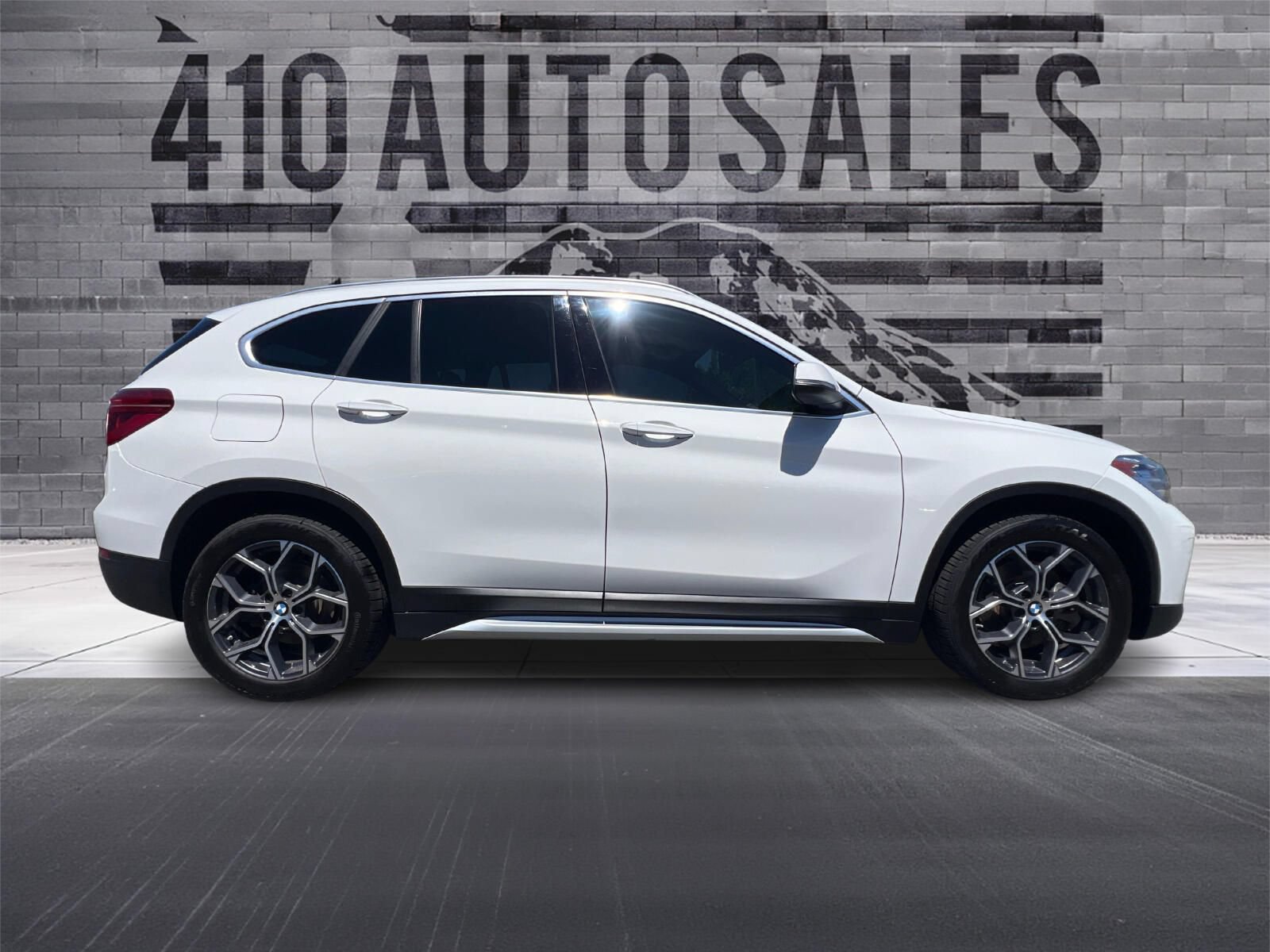 Used 2020 BMW X1 xDrive28i AWD/4WD image 3