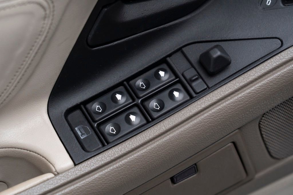 Used 1992 BMW 850i image 20
